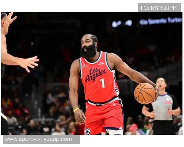 哈登直言大洛直言不讳对球队有益真实反馈促进团队成长